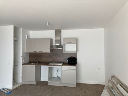 Location Appartement 3 pièces 62m² CAEN 14000 - Photo 4