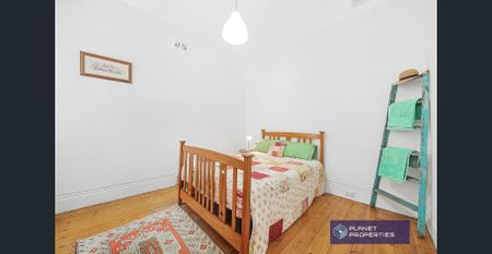 Great Location & Pretty Cottage. Inspect: Sat 15th Nov at 2.00-2.20pm - Photo 2