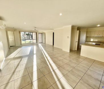 Lovely 4 Bedroom Family Home - Photo 6