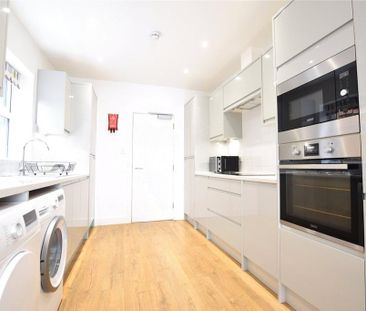 1 bedroom in a house share to rent - Photo 6