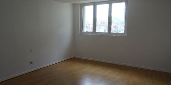 Grand T3 DE 80m² A ELBEUF (76500) - Photo 3