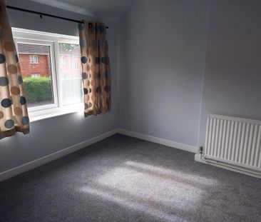 2 bedroom terraced house to rent - Photo 6