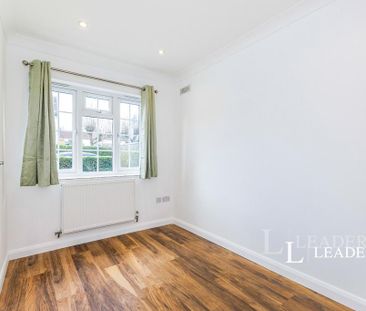 2 bedroom bungalow to rent - Photo 2