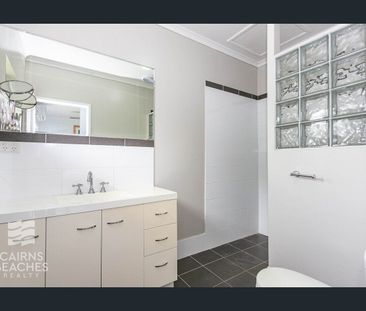 Fully Furnished Beachside Home! - Photo 1