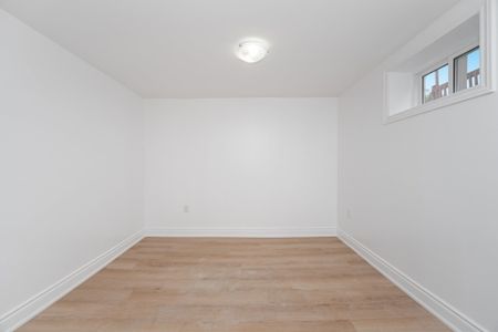 For Lease - 812 Tenth Avenue Unit# Bsmt, Hamilton, Ontario - Photo 3