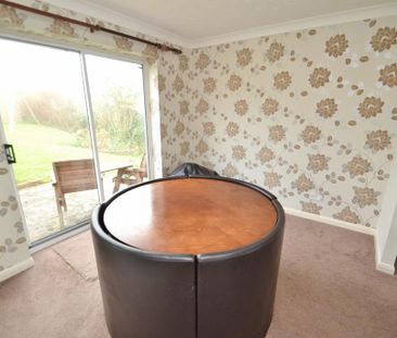 3 bedroom detached house to rent - Photo 4