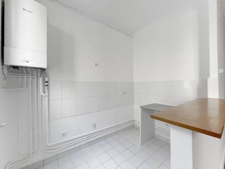 Rental Apartment Paris 16th - Photo 5