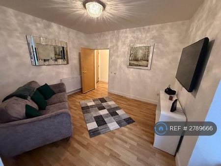 1 bedroom flat to rent - Photo 2