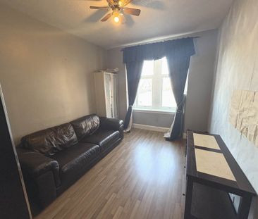 Price £680 pcm - Available Now - Unfurnished - Photo 6