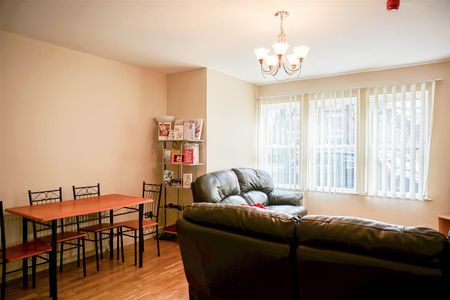 Flat 10, 10 Broomfield Cres, Headingley, Leeds, LS6 3DD - Photo 4