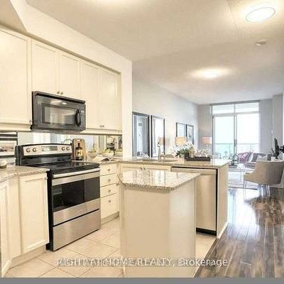 Hurontario & Burnhamthrope Bright +Spacious 1Bdrm +Den Open Concept - Photo 3