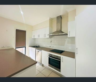 1/10 Barcoo Drive, Moranbah, Qld 4744 - Photo 4