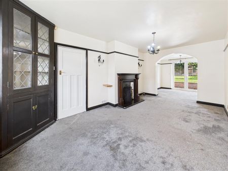 3 bedroom Semi-detached house to rent - Photo 3