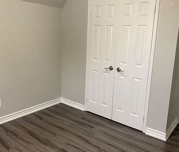 For Lease - 728 Beman Drive, Newmarket, Ontario - Photo 1