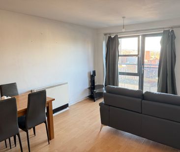 2 bedroom apartment to rent - Photo 2