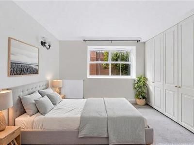 Putney Hill, SW15 - Photo 1