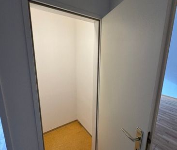 Zentral gelegene 3-Raum-Wohnung, extra Küche, im 4ten Stock mit Lif... - Foto 2