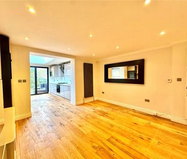 3 bedroom apartment to rent - Photo 2