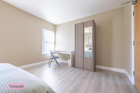 Room 5, 90 Hill Street, Lurgan, BT66 6BQ - Photo 5