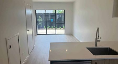 New and very modern - Photo 5