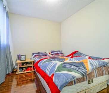 For Lease - 7 Hollyhedge Court, Brampton, Ontario - Photo 3