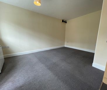 Studio Flat, Adelaide Road, SO17 - Photo 3