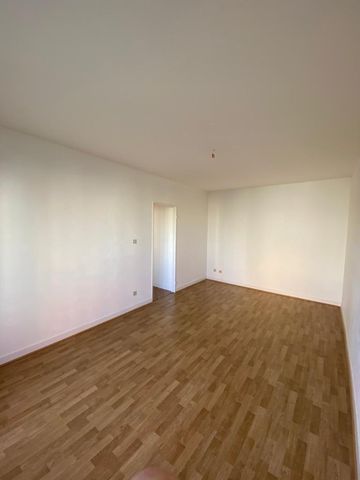 Location Appartement 2 pièces 48m² - Photo 2