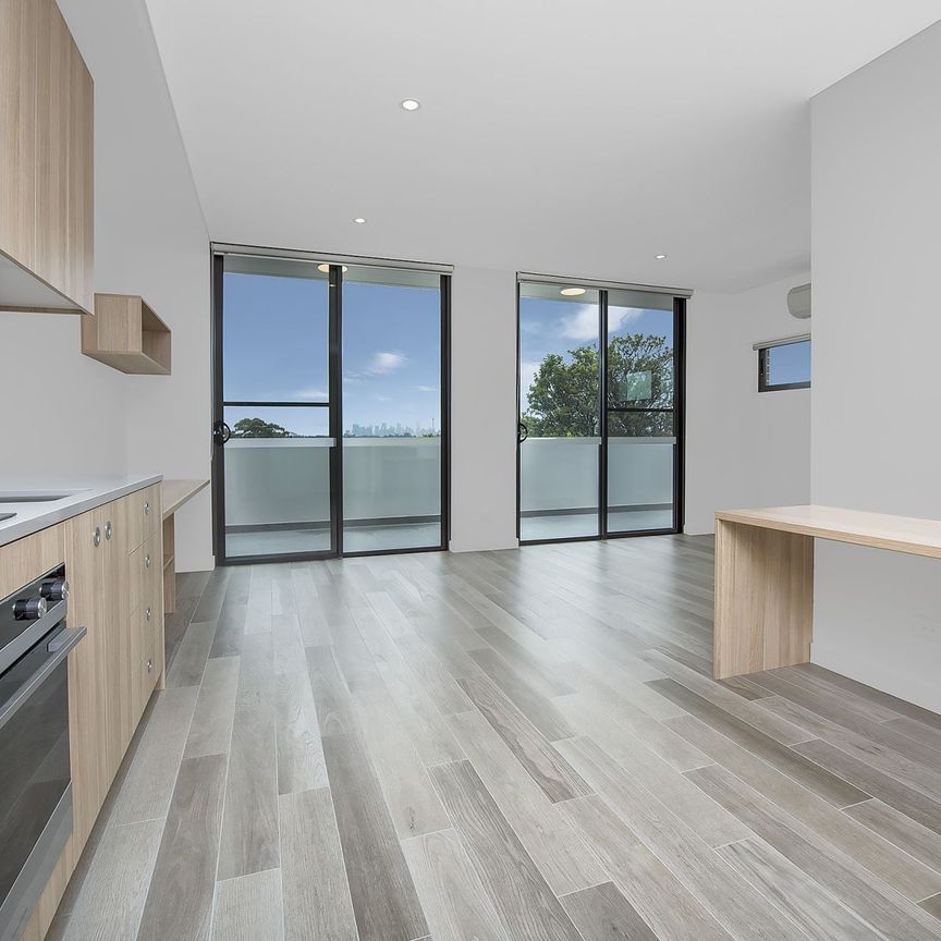 Luxury Studio Apartment - Photo 1