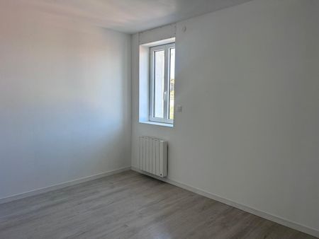 Location Appartement 4 pièces 78m² BURIE 17770 - Photo 5
