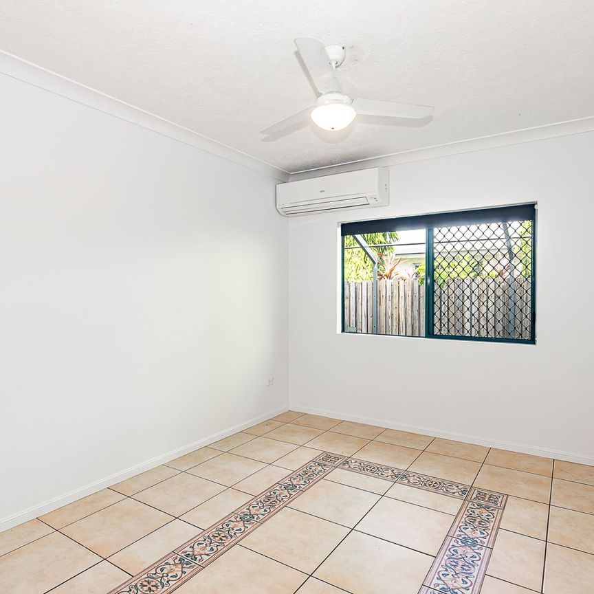 11 Columbine Court, Kirwan - Photo 1