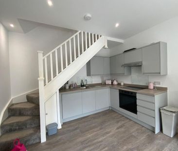 1 bedroom end of terrace house to rent - Photo 2