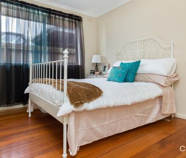 1 Mckay Court, Dandenong North VIC 3175 - House For Rent | Domain - Photo 3