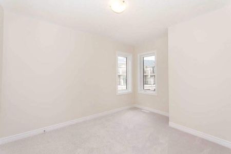 For Lease - 3021 Rivertrail Common, Oakville, Ontario - Photo 3