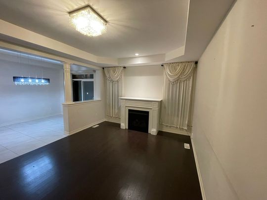 For Lease - 17 Kempsford Crescent, Brampton, Ontario - Photo 1