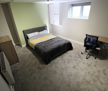 Delph Mount, Woodhouse, LS6 2HS, Leeds - Photo 3