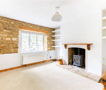 2 bedroom terraced house to rent - Photo 3