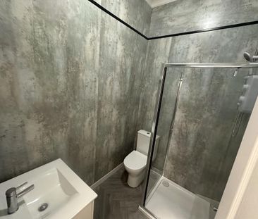 1 bedroom ground floor flat to rent - Photo 2