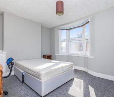 4 bedroom house share to rent - Photo 3