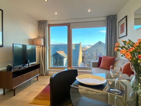 A one-bedroom, fully furnished and equipped apartment located in Cambridge City Centre. Providing excellent access to Cambridge train station and Addenbrookes. - Photo 2