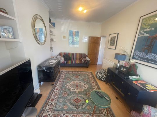 3 Bed Flat, Hartland Road, NW6 - Photo 1