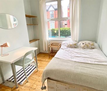 3 bedroom terraced house to rent - Photo 2