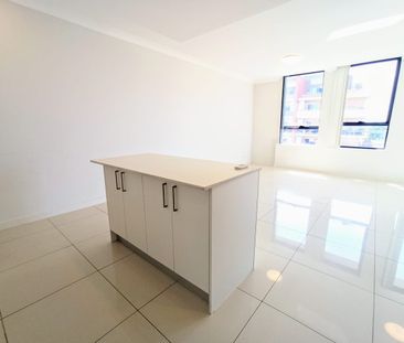 Modern 2-Bedroom Apartment in Liverpool - Photo 5