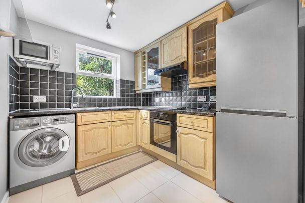 1 bedroom flat to rent - Photo 1