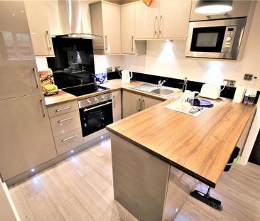 2 bedroom apartment to rent - Photo 4