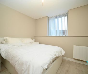 Apt 8.04 Obel Tower 62 Donegall Quay, Belfast, BT1 3NH - Photo 5