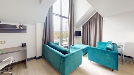 1 bedroom in a flat share to rent - Photo 3