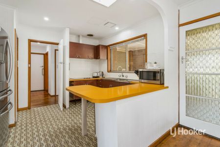 9 Baden Drive, Hoppers Crossing VIC, Belconnen - Photo 3