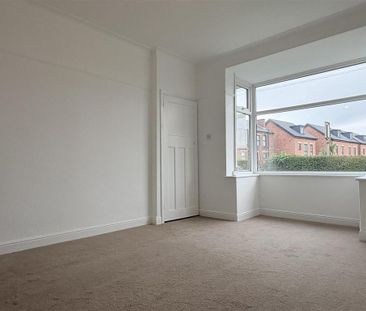 2 bedroom semi-detached house to rent - Photo 4