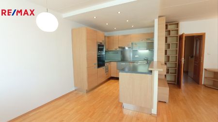 Pronájem bytu 3+kk 72 m² - Photo 4