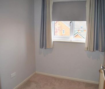 3 bedroom semi-detached house to rent - Photo 5